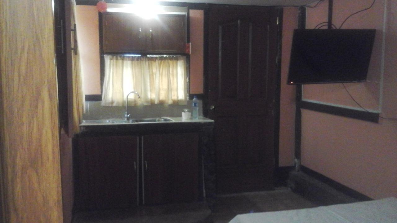 Larmar Bed And Breakfast Puerto Princesa Dış mekan fotoğraf
